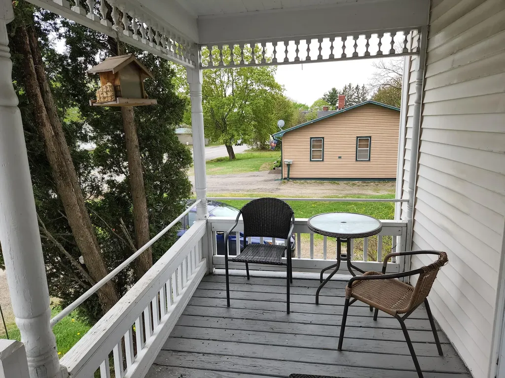 102 Lee Road Lincoln ME 04457