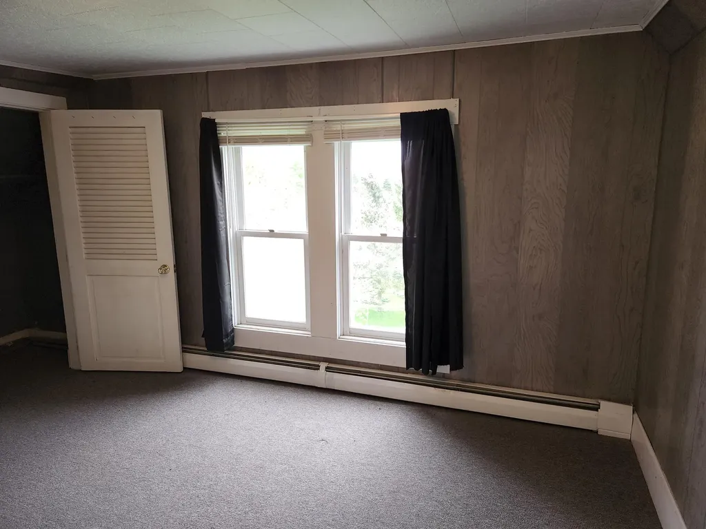102 Lee Road Lincoln ME 04457