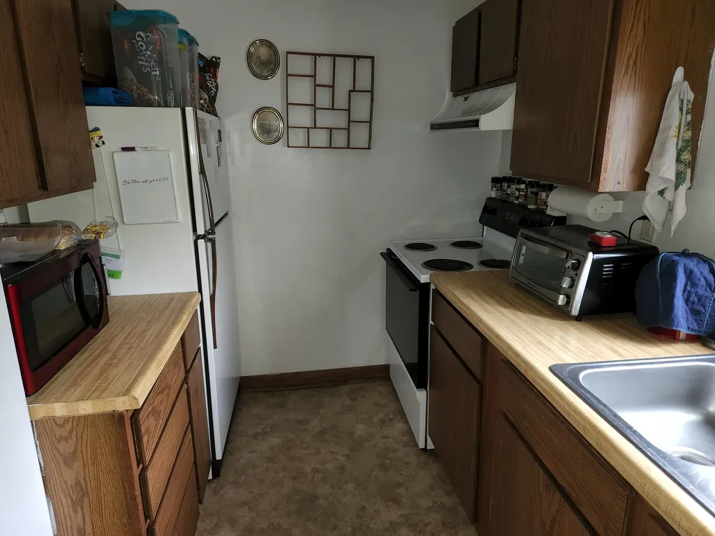 102 Lee Road Lincoln ME 04457