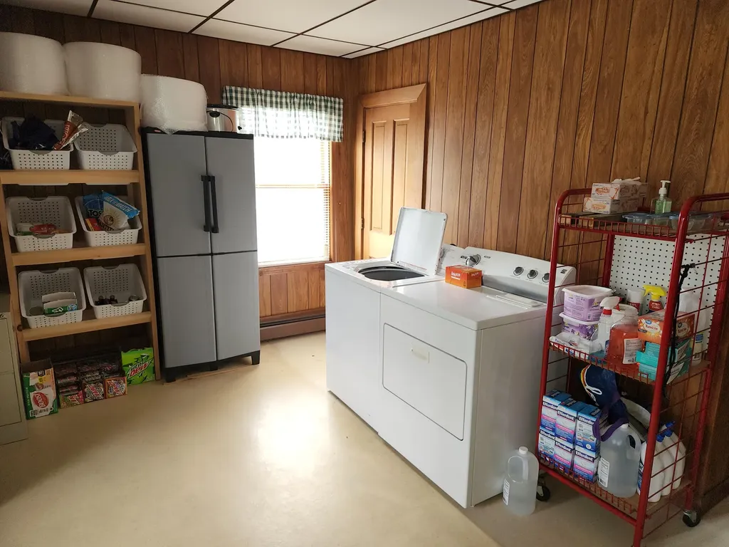 102 Lee Road Lincoln ME 04457