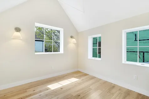 34 Hammond Street Portland ME 04101