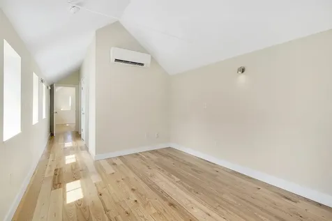 34 Hammond Street Portland ME 04101