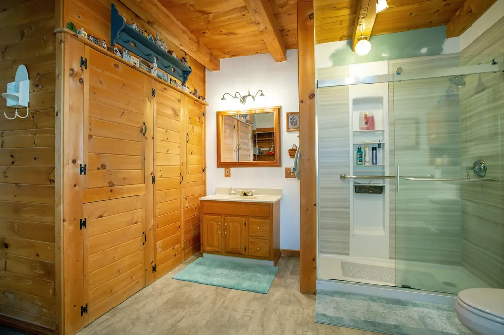157 Old Bath Road Wiscasset ME 04578