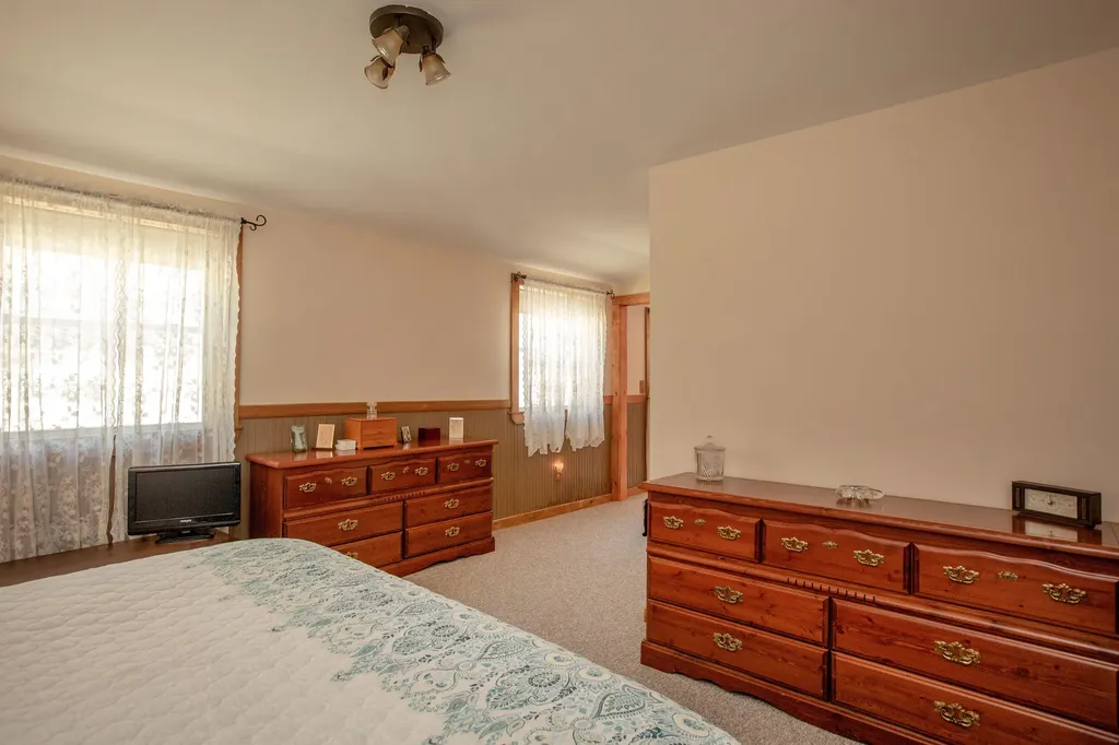 157 Old Bath Road Wiscasset ME 04578