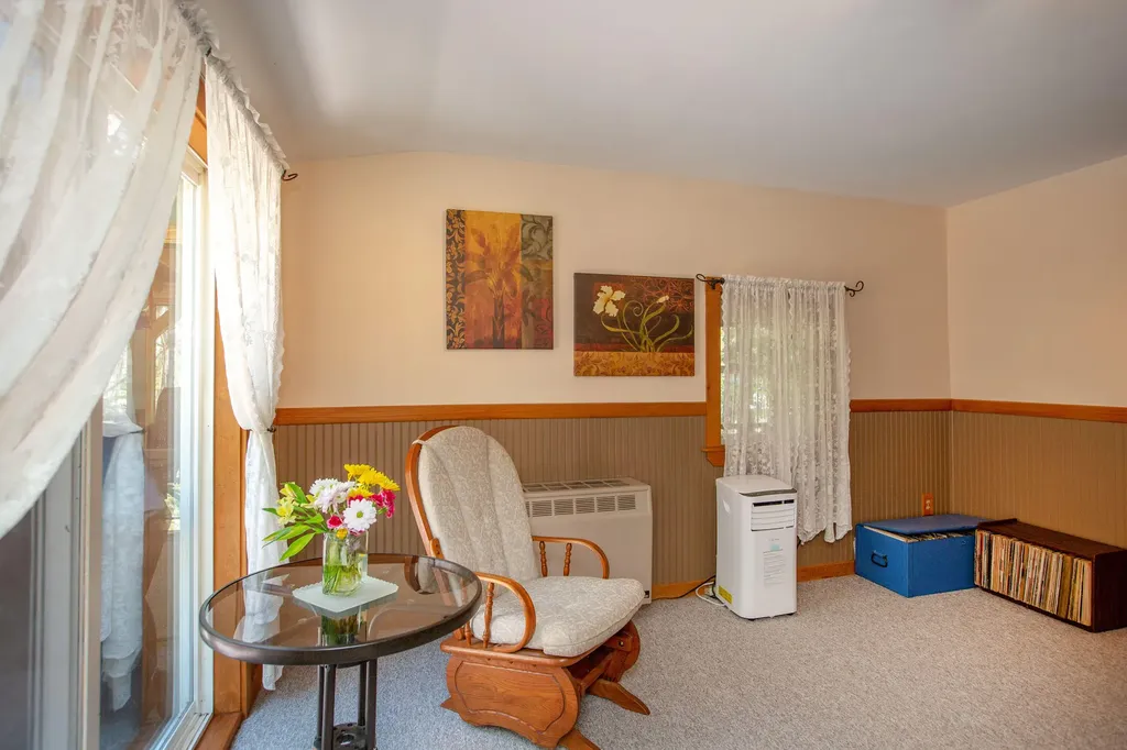 157 Old Bath Road Wiscasset ME 04578