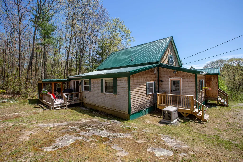 157 Old Bath Road Wiscasset ME 04578