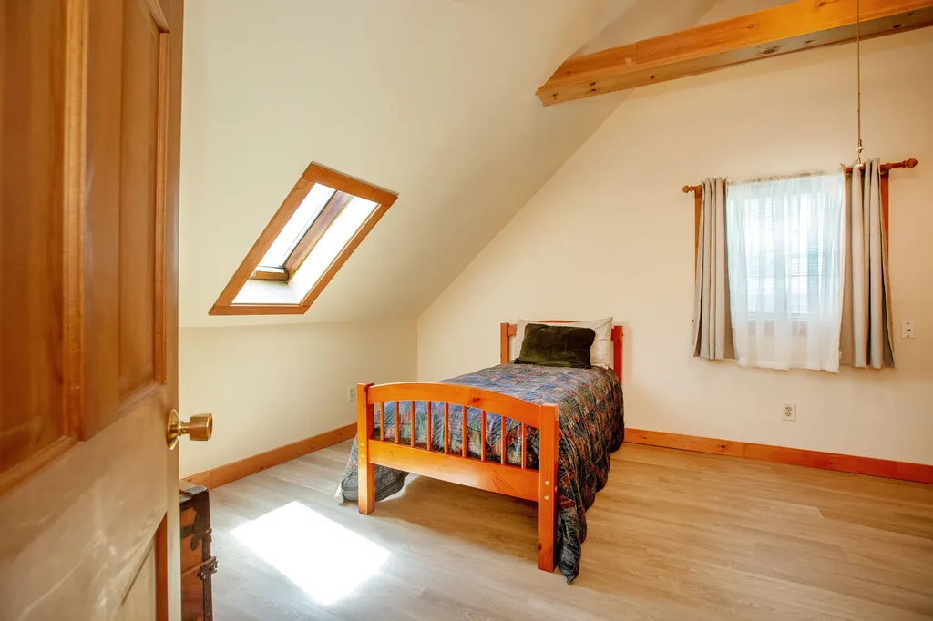 157 Old Bath Road Wiscasset ME 04578