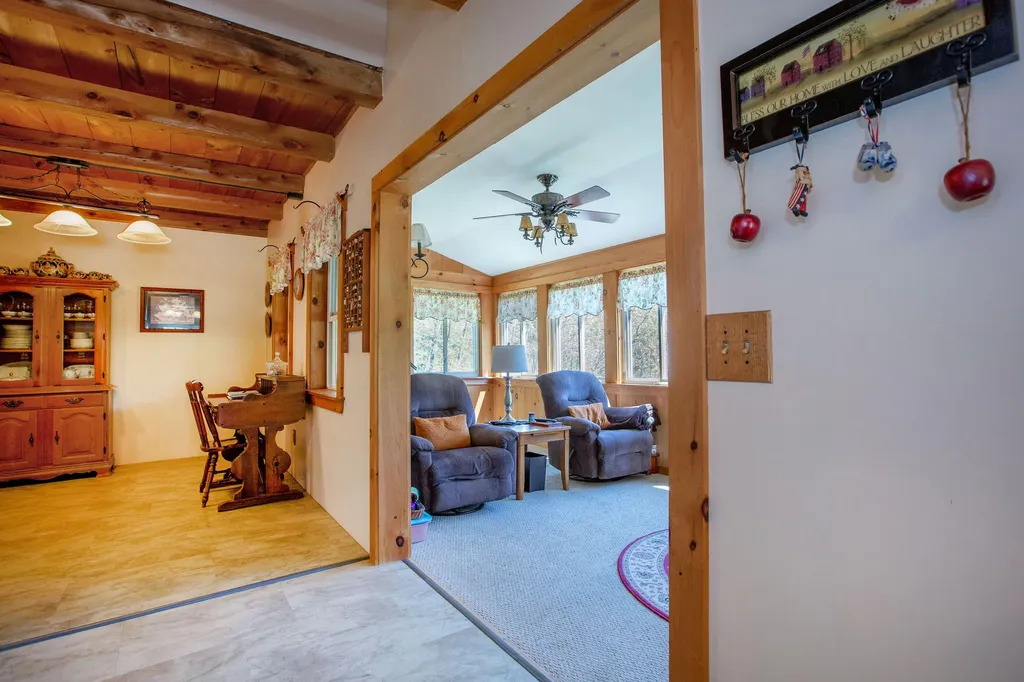 157 Old Bath Road Wiscasset ME 04578