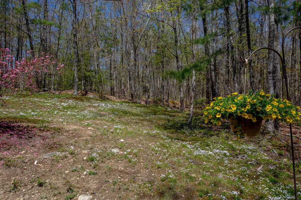 157 Old Bath Road Wiscasset ME 04578