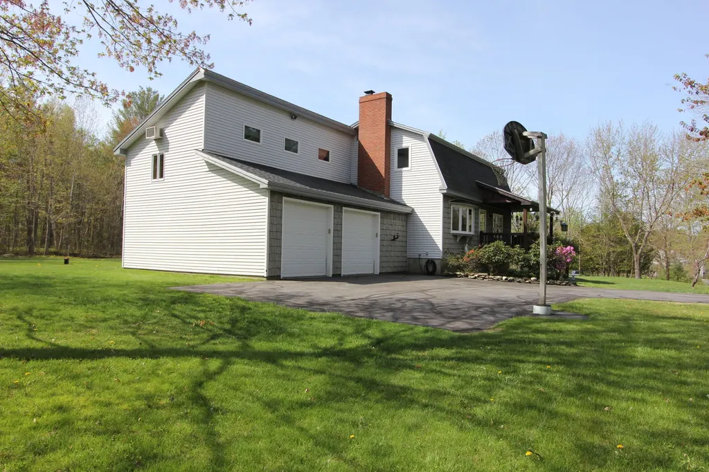 49 Hills Ridge Road Greene ME 04236