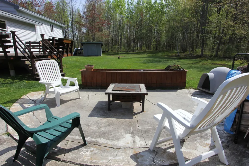 49 Hills Ridge Road Greene ME 04236