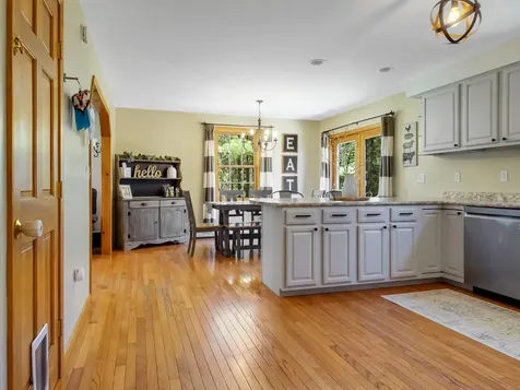 89 Axtell Drive Oakland ME 04963