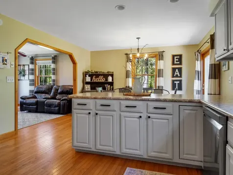 89 Axtell Drive Oakland ME 04963