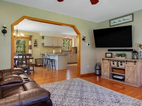 89 Axtell Drive Oakland ME 04963
