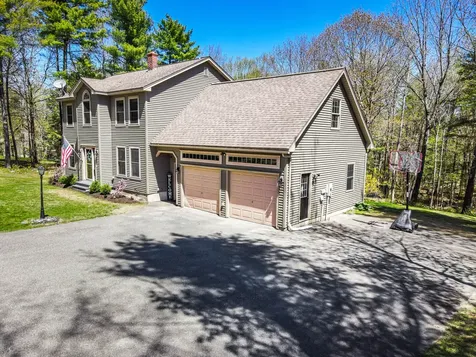 89 Axtell Drive Oakland ME 04963