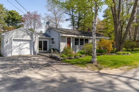 21 Robinson Road Scarborough ME 04074