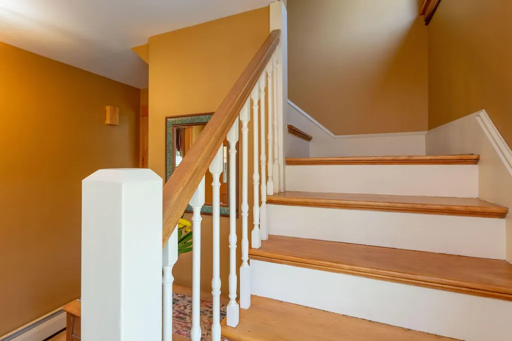 17 Wolcott Street Portland ME 04102