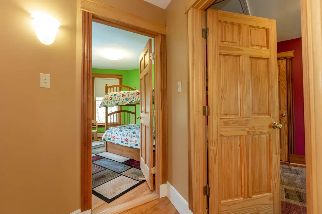 17 Wolcott Street Portland ME 04102