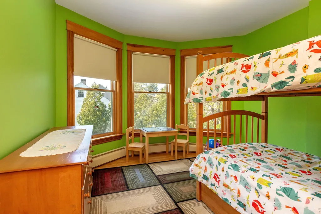 17 Wolcott Street Portland ME 04102