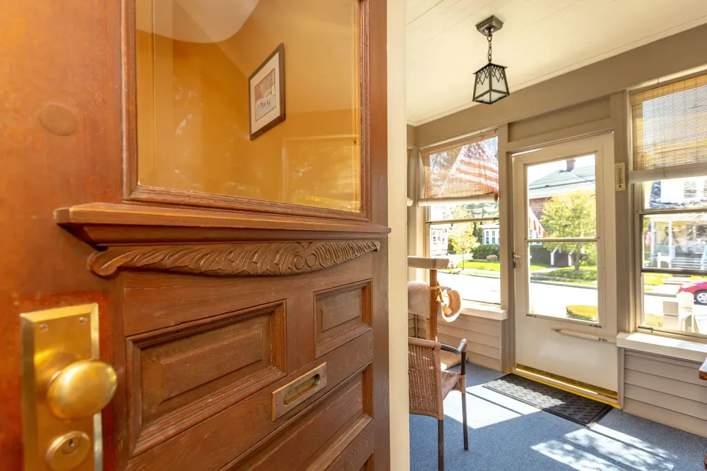 17 Wolcott Street Portland ME 04102
