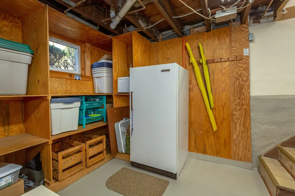17 Wolcott Street Portland ME 04102