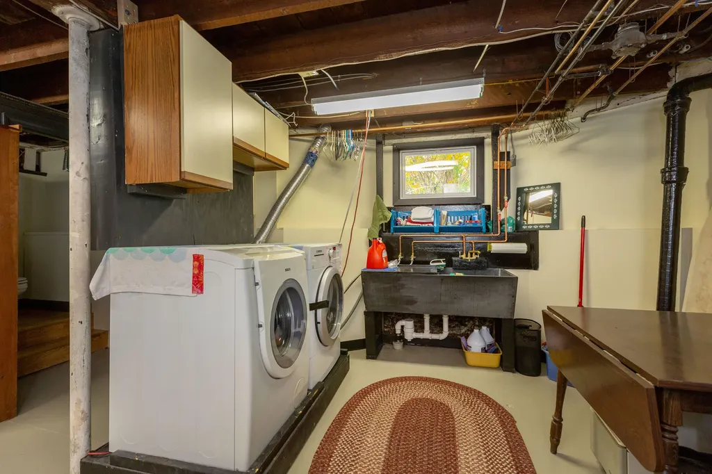 17 Wolcott Street Portland ME 04102