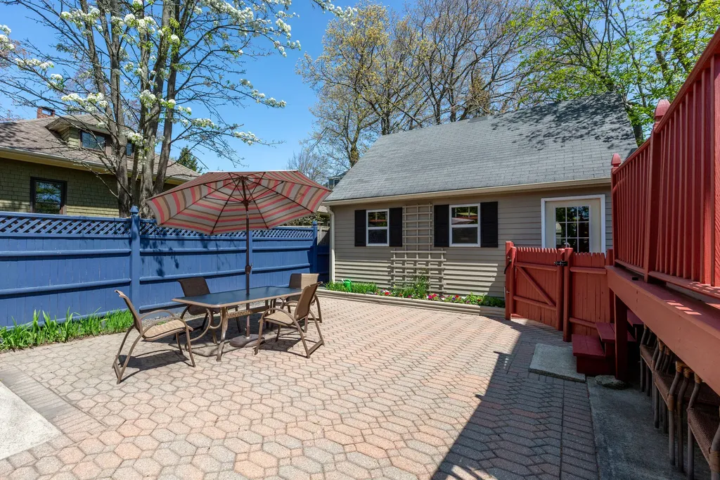 17 Wolcott Street Portland ME 04102