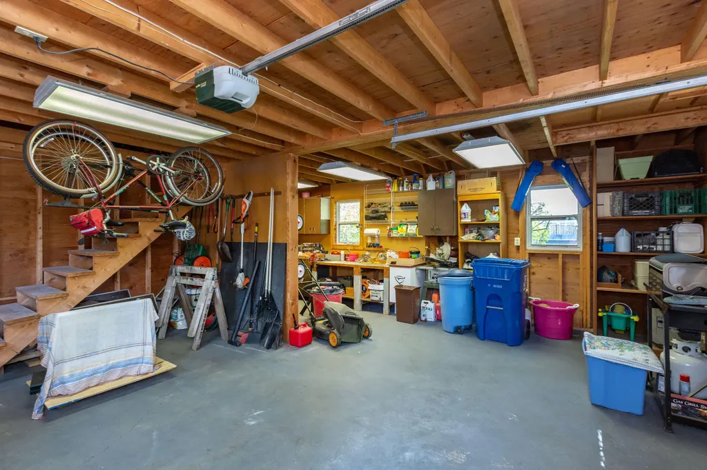 17 Wolcott Street Portland ME 04102