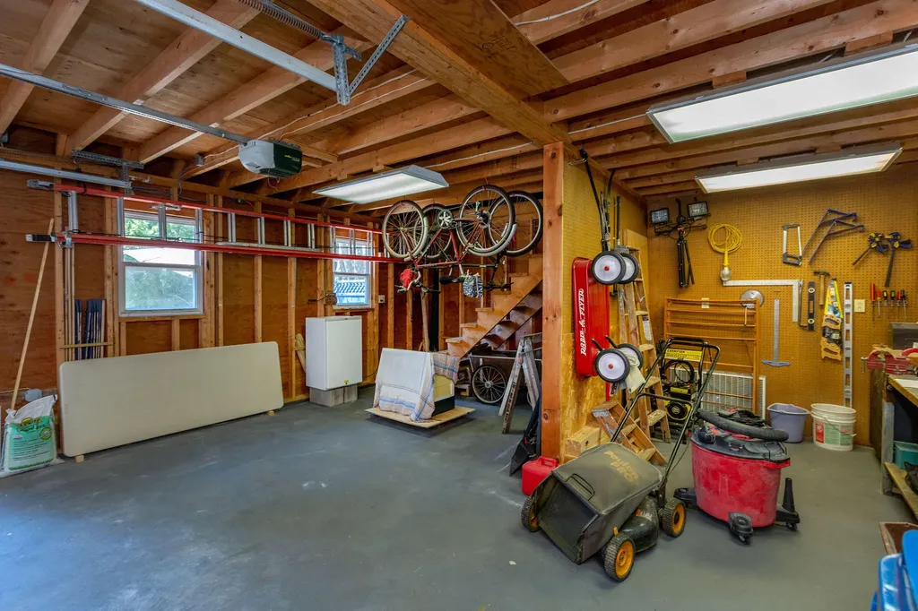 17 Wolcott Street Portland ME 04102
