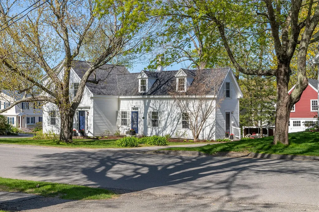90 Chestnut Street Camden ME 04843