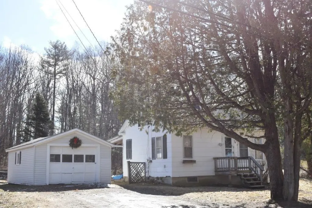 105 Metcalf Road Winthrop ME 04364