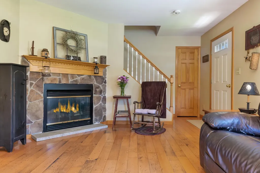 118 Crabtree Circle Hancock ME 04640