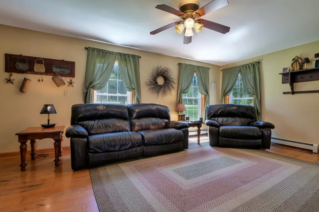 118 Crabtree Circle Hancock ME 04640