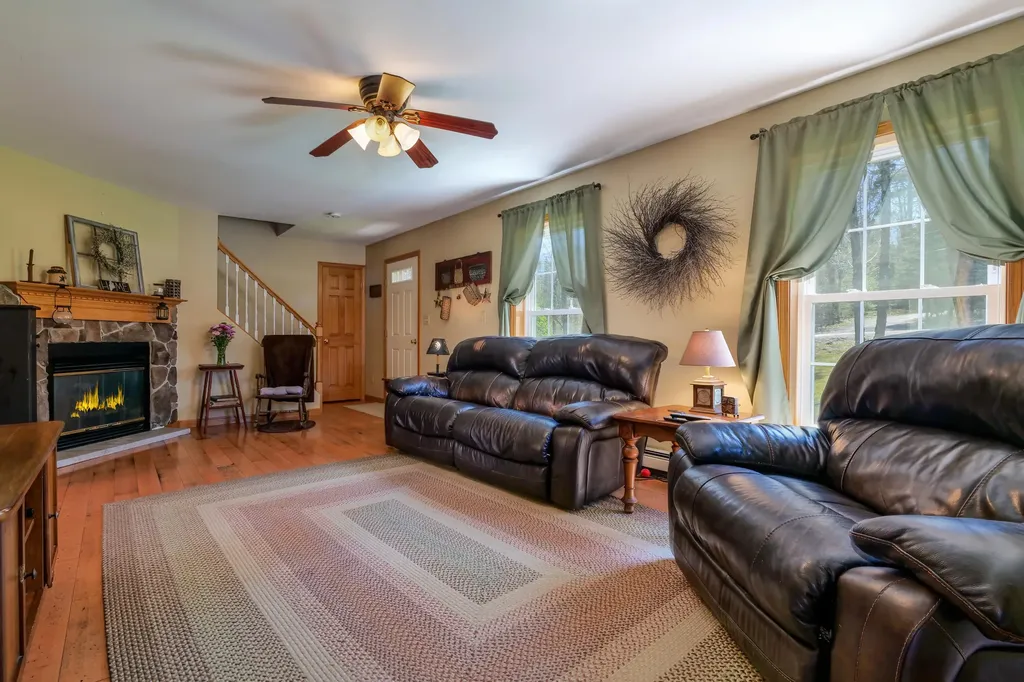 118 Crabtree Circle Hancock ME 04640
