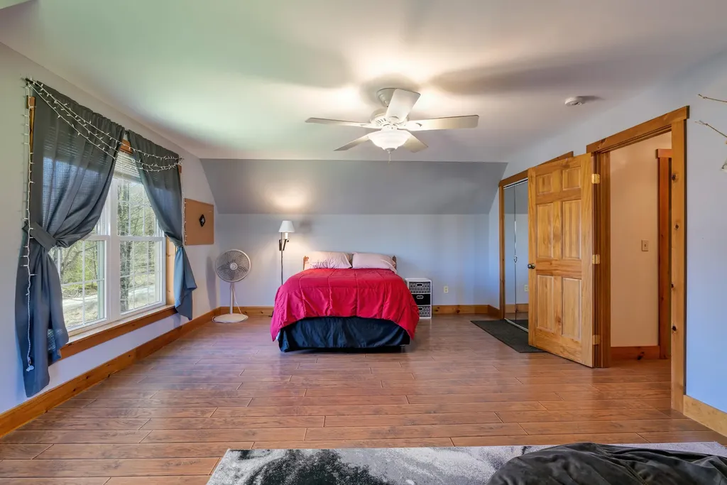 118 Crabtree Circle Hancock ME 04640