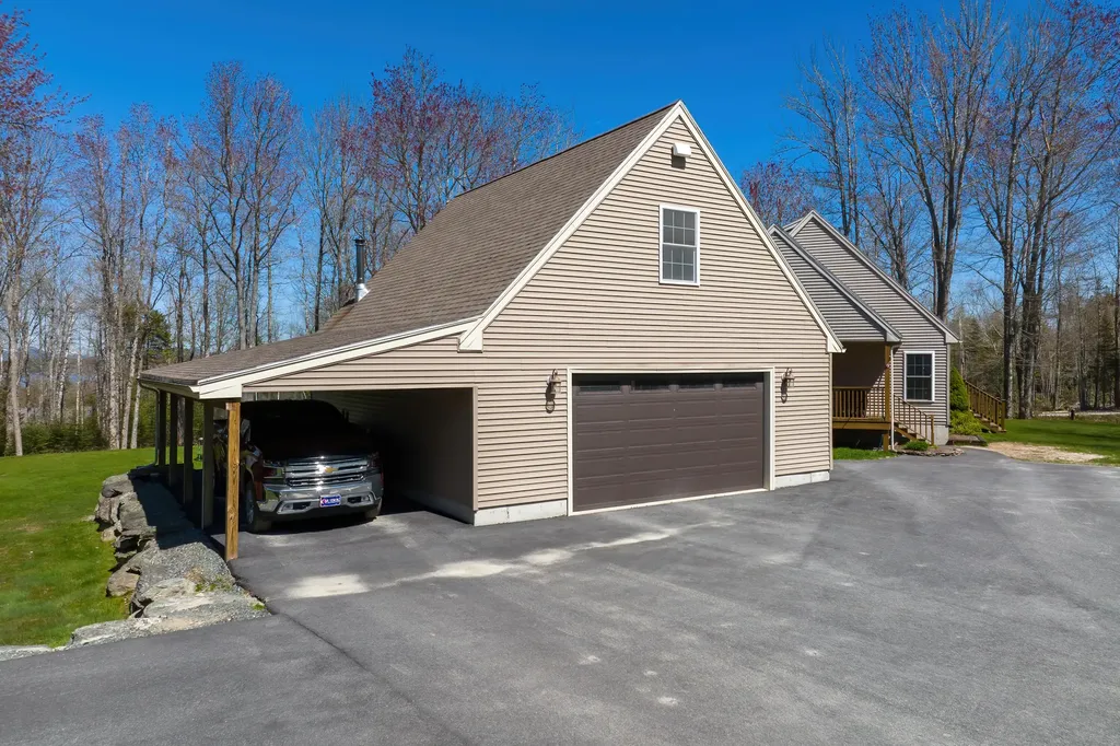 118 Crabtree Circle Hancock ME 04640