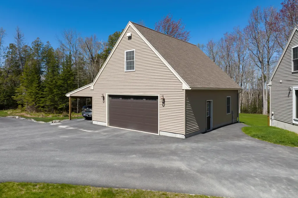 118 Crabtree Circle Hancock ME 04640