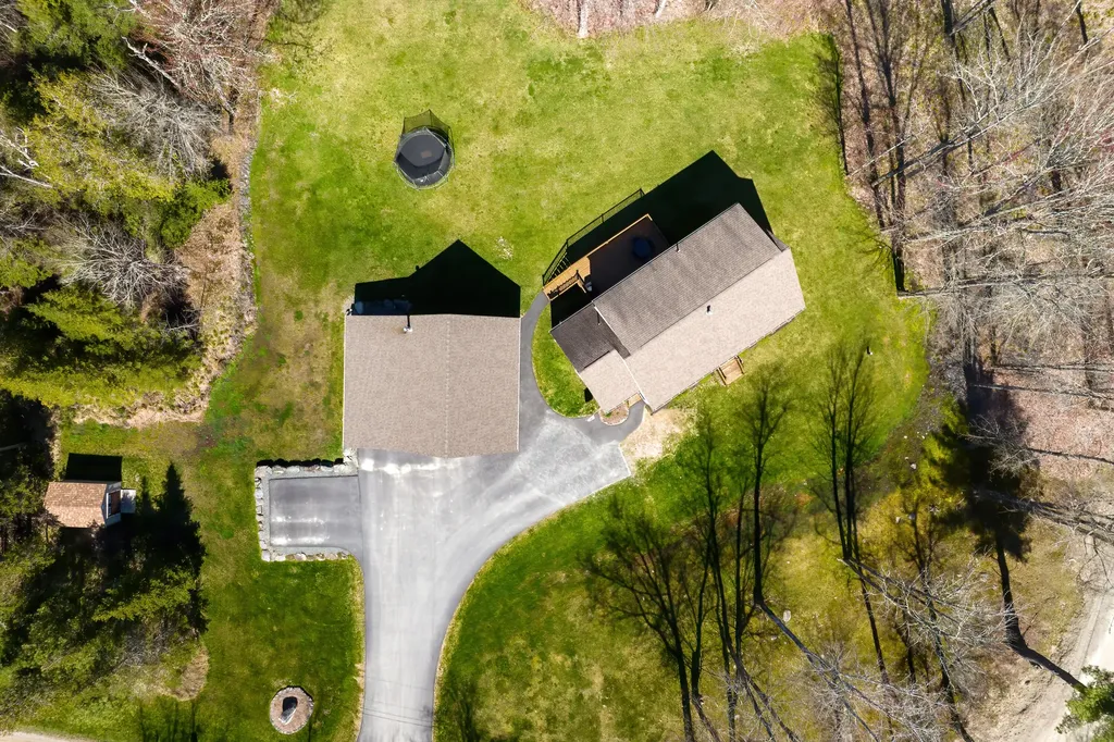 118 Crabtree Circle Hancock ME 04640