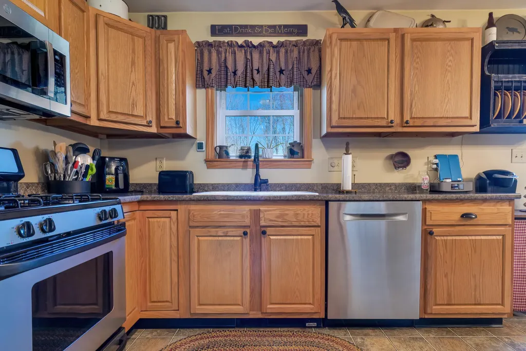 118 Crabtree Circle Hancock ME 04640