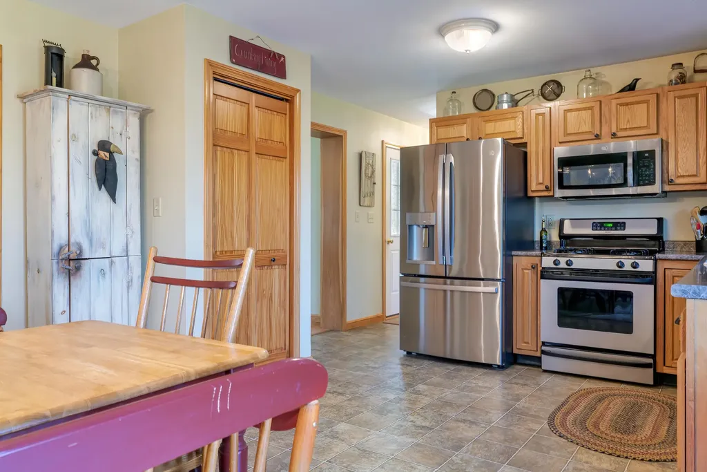 118 Crabtree Circle Hancock ME 04640