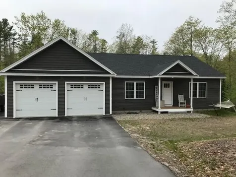 31 Oak Drive Cornish ME 04020