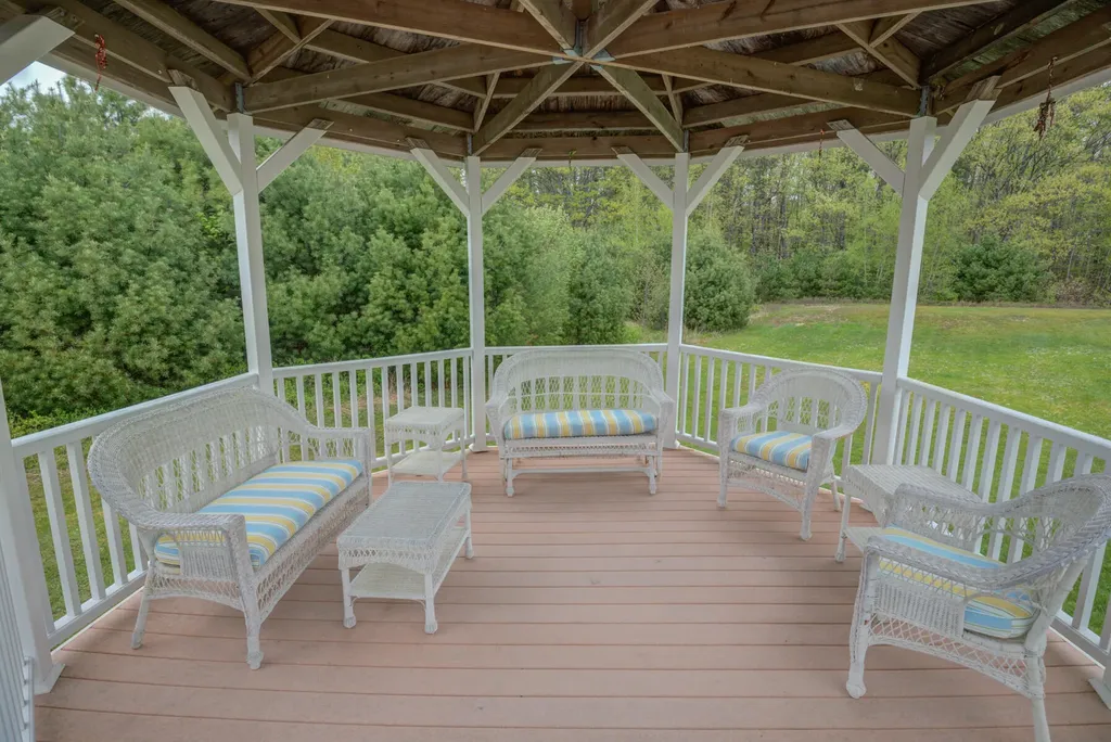 8 Stonewall Lane Saco ME 04072