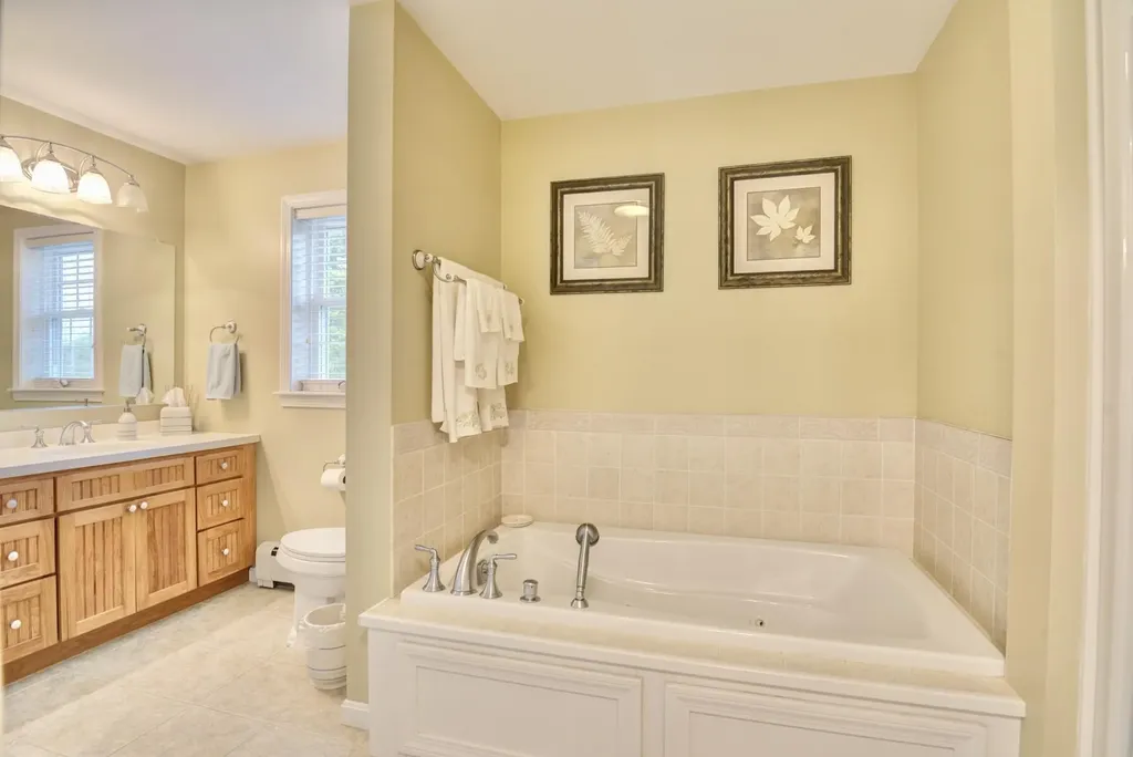 8 Stonewall Lane Saco ME 04072