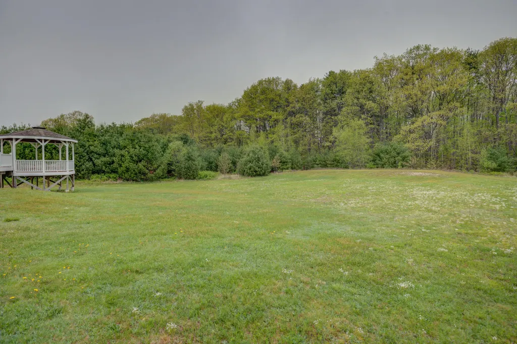 8 Stonewall Lane Saco ME 04072