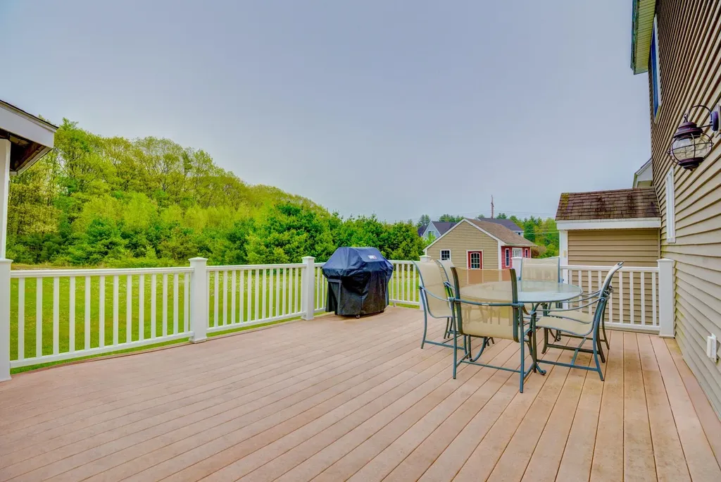 8 Stonewall Lane Saco ME 04072