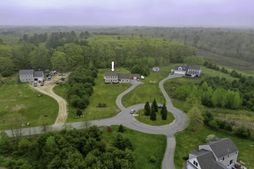 8 Stonewall Lane Saco ME 04072