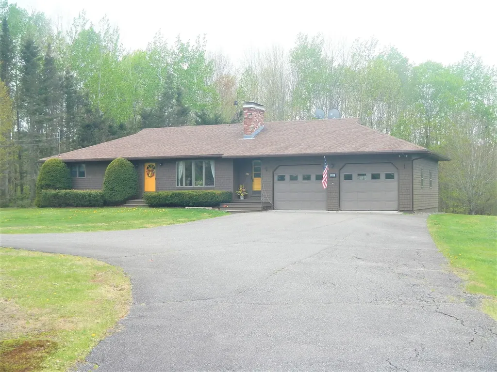 251 Phinney Farm Road Lincoln ME 04457
