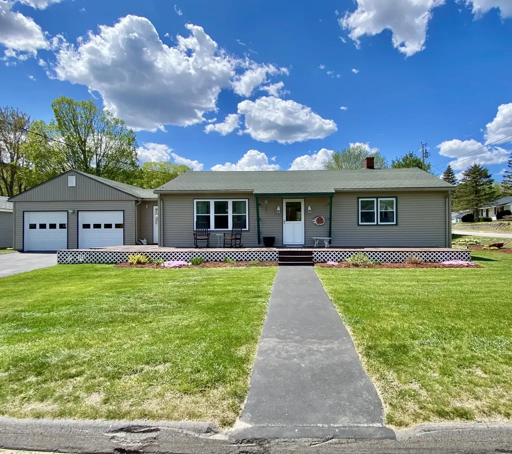 5 Bernadine Street Rumford ME 04276