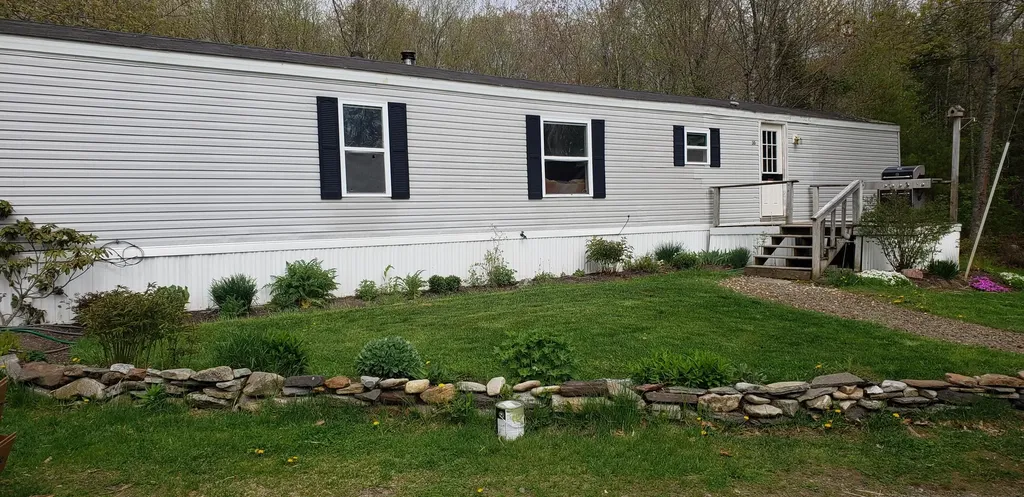 30 Fogler Road Hope ME 04847