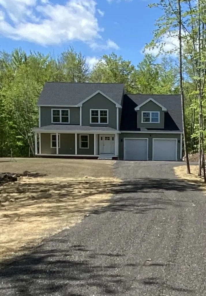 33 Chicopee Road Standish ME 04084